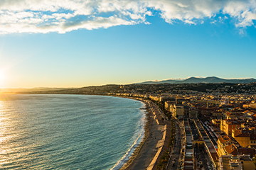 Riviera Holiday Homes, location saisonnière sur la Côte d'Azur, Pourquoi faire appel à un professionnel pour proposer votre bien en location saisonnière ?